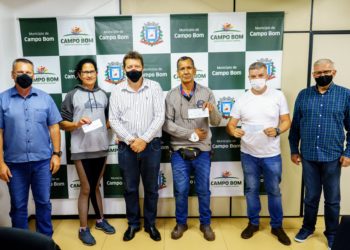 Os ganhadores do primeiro sorteio do Programa Municipal de Premiação a Consumidores em Campo Bom