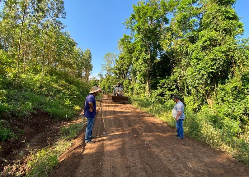 Sapiranga intensifica ações de reparos nas estradas da zona rural