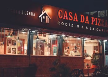 Na hora de escolher sua pizza, a melhor opção é a Casa da Pizza