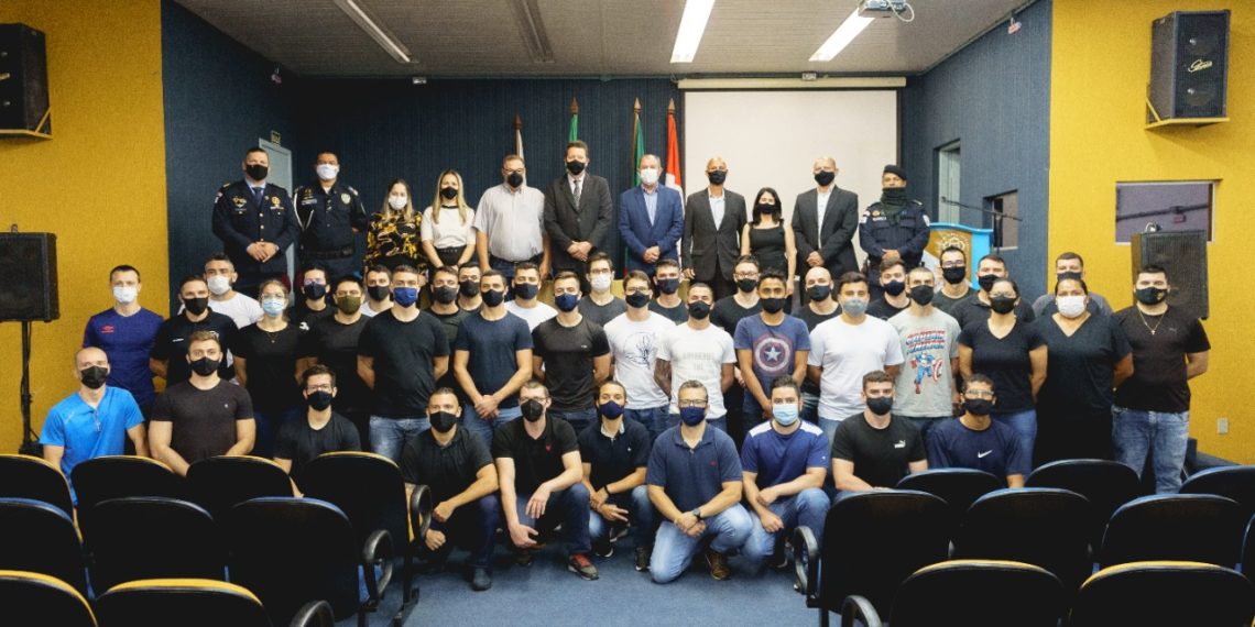 Curso de formação da Guarda Municipal de Campo Bom tem aula inaugural