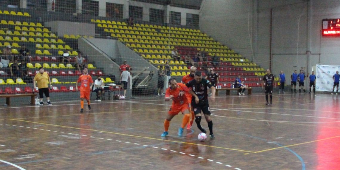 Começa a Copa Deoclécio Schuetz de Futsal 40 Anos em Campo Bom