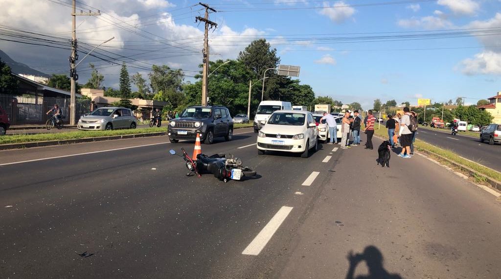 Acidente em Sapiranga entre 5 carros e uma moto deixa um ferido