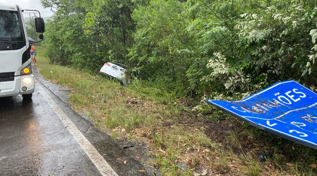 Aquaplanagem provoca acidente na RS-239, em Campo Bom