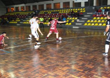 Em Campo Bom, Futsal 40 Anos encerra fase classificatória nesta segunda-feira, 22