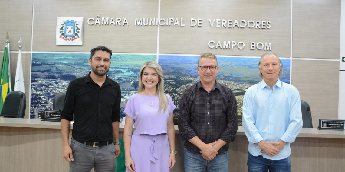 Professora Gênifer Engers é a primeira mulher eleita para presidir a Câmara de Vereadores de Campo Bom