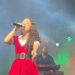 Luiza Barbosa recebe convidados no Natal na Praça em Sapiranga