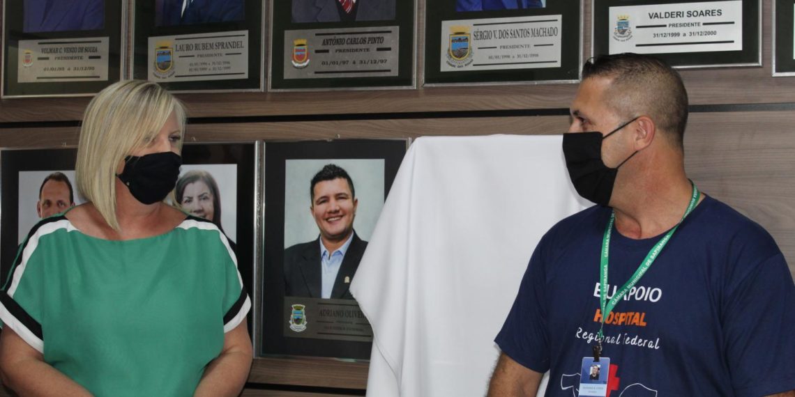 Leandro Costa deixa presidência da Câmara e devolve R$ 3,3 milhões aos cofres públicos