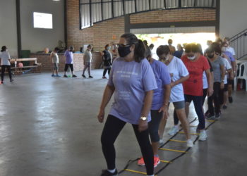 Grupos de terceira idade têm atividades físicas gratuitas em Sapiranga