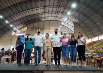 Campanha distribui milhares de peças de roupa em Campo Bom