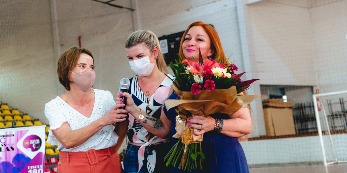 Campo Bom realiza aula inaugural do curso de defesa pessoal para mulheres