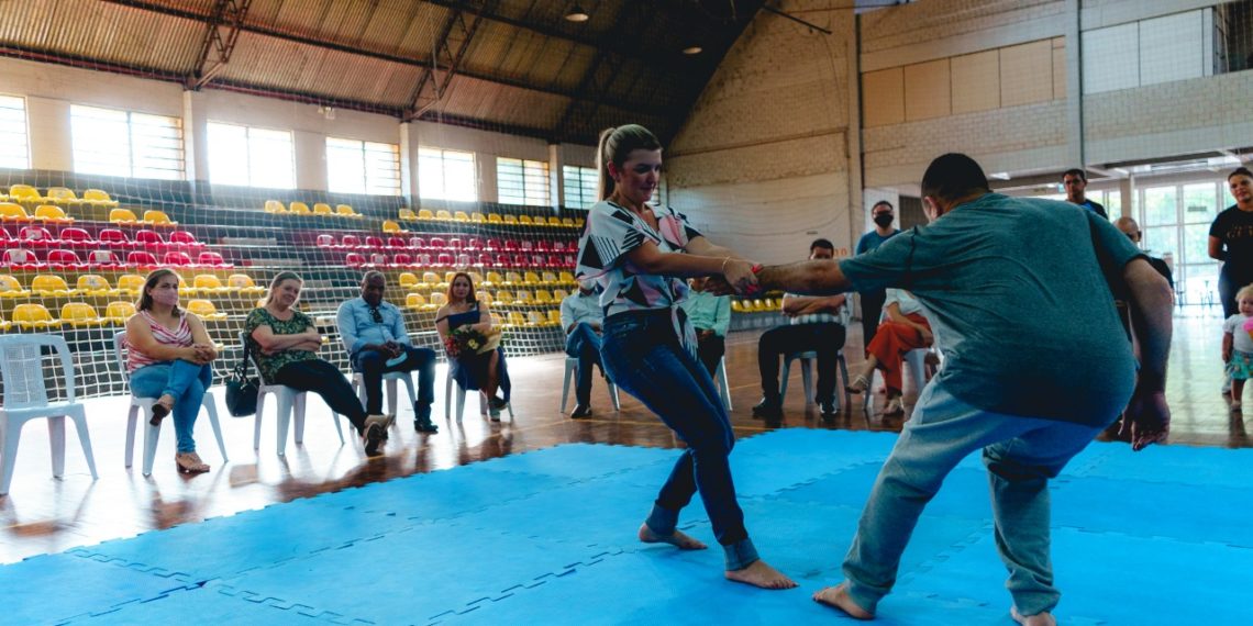 Campo Bom realiza aula inaugural do curso de defesa pessoal para mulheres