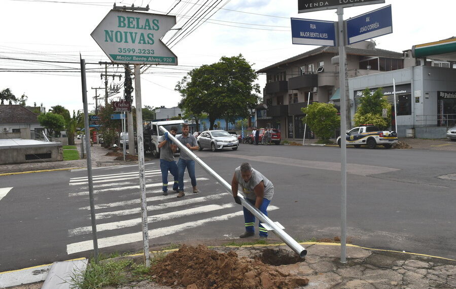 Sapiranga realiza a instalação de semáforos entre a Avenida João Corrêa e Rua Major Bento Alves