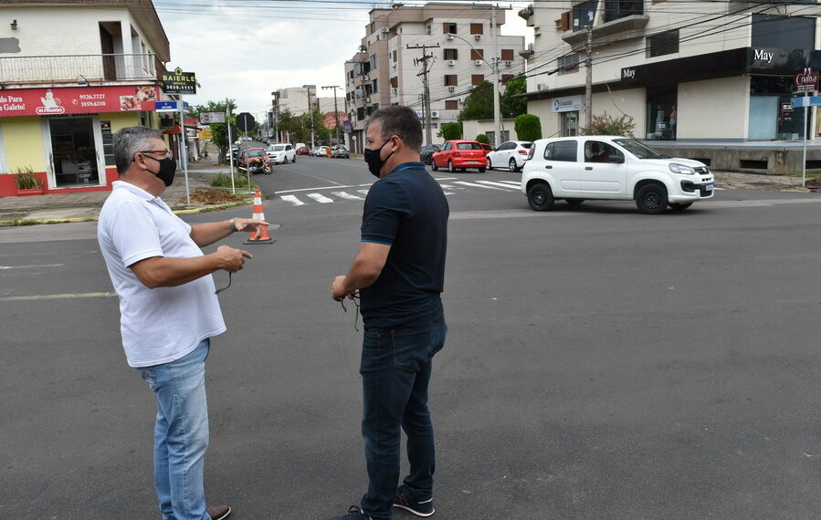 Sapiranga realiza a instalação de semáforos entre a Avenida João Corrêa e Rua Major Bento Alves