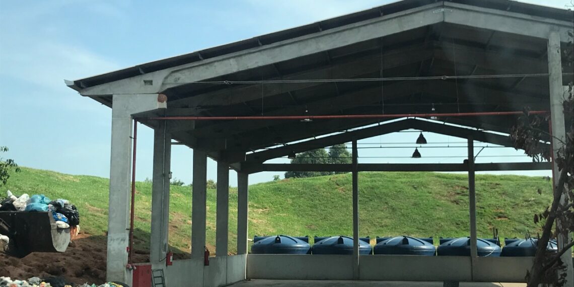 Nova esteira é instalada na usina de resíduos sólidos de Campo Bom