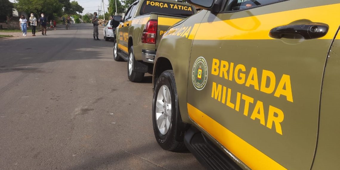 Cinco adolescentes apreendidos e um homem preso pela Brigada Militar de Campo Bom