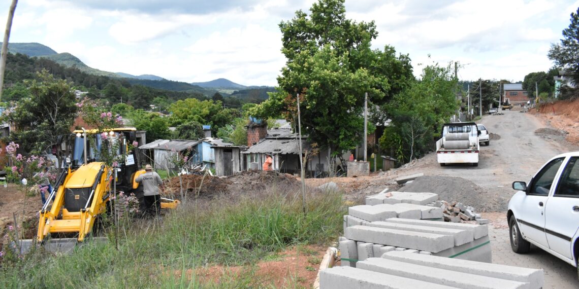 Rua Bom Jesus recebe serviços de pavimentação em Nova Hartz