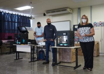 Campo Bom instala impressoras 3D nos laboratórios de informática das escolas municipais