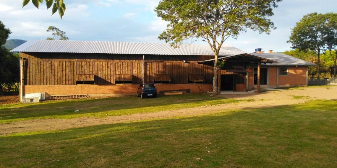 Ingressos à venda para o baile tradicional de aniversário do CTG Desgarrados da Querência