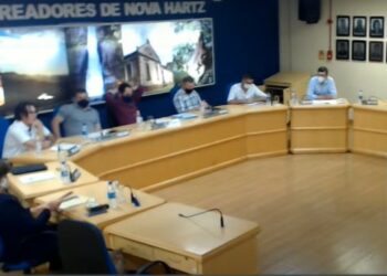 Transporte escolar pauta segunda sessão de 2022 em Nova Hartz
