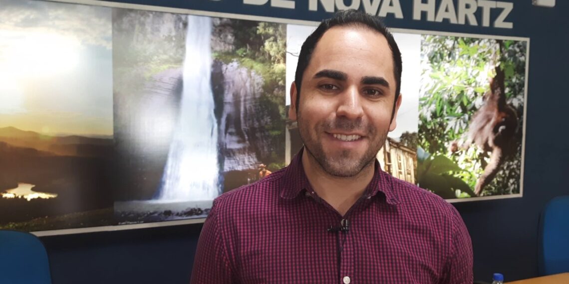 Oseias Oliveira assume presidência da Câmara de Nova Hartz e prega respeito entre poderes