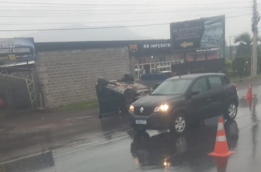 Acidente entre carro e moto deixa uma pessoa ferida na RS-239, em Sapiranga