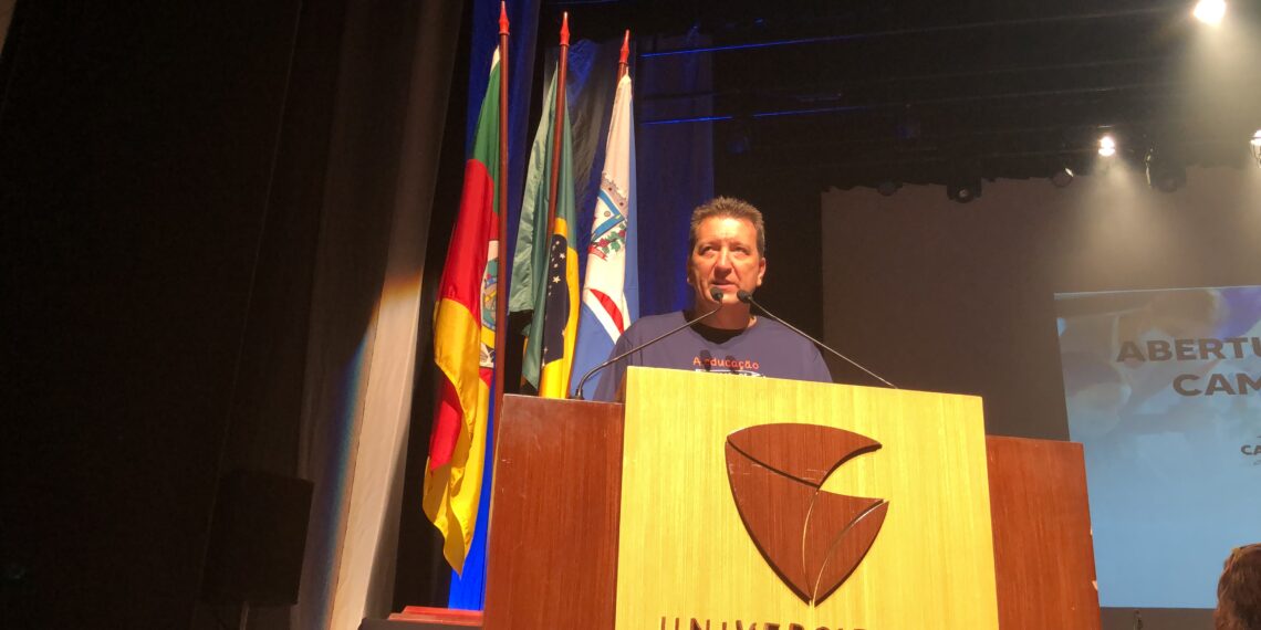 Campo Bom realiza evento de abertura do ano letivo da rede de ensino municipal