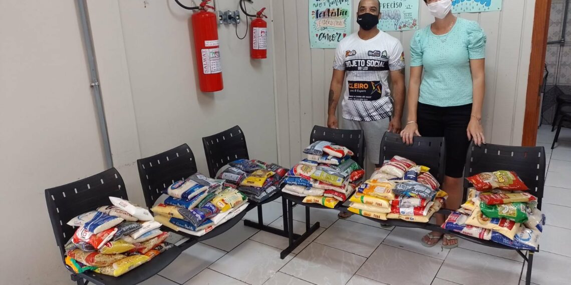  Associação de Judô e Jiu-Jitsu de Nova Hartz faz doação de alimentos
