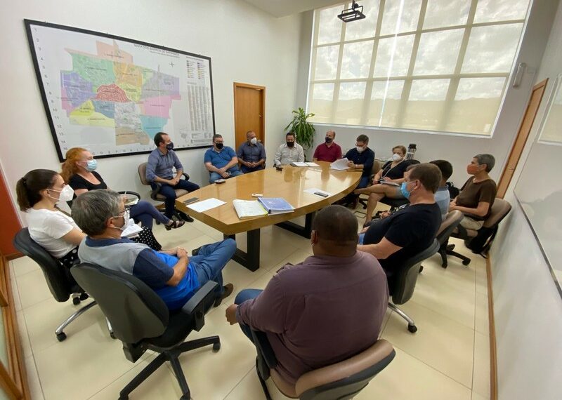 Prefeitura de Sapiranga discute demandas da Corsan em reunião