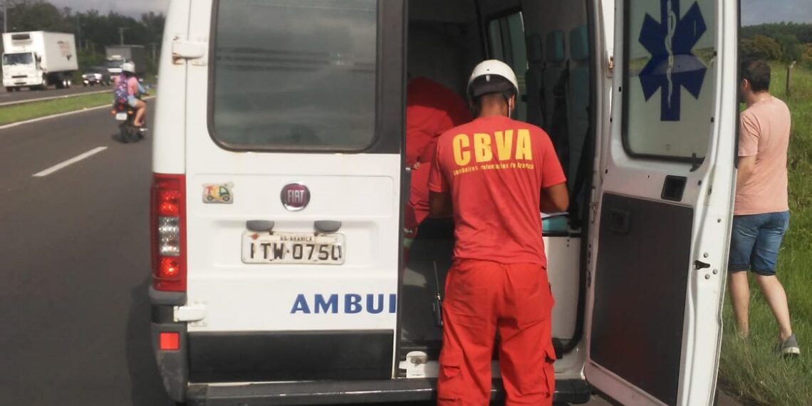 Acidente envolvendo três veículos deixa duas pessoas feridas na RS-239