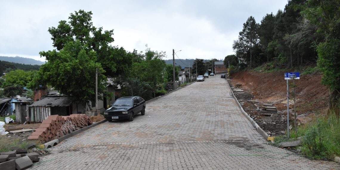 Nova Hartz finaliza obra em rua do bairro Vila Nova