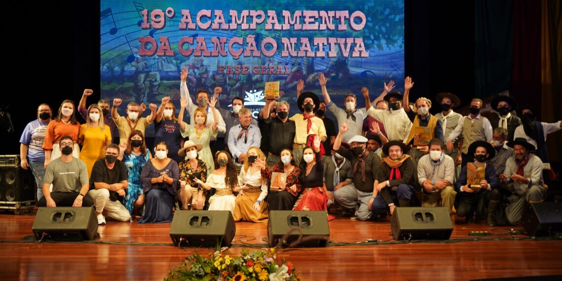 Milonga “Campanha” é campeã do 19º Acampamento da Canção Nativa de Campo Bom