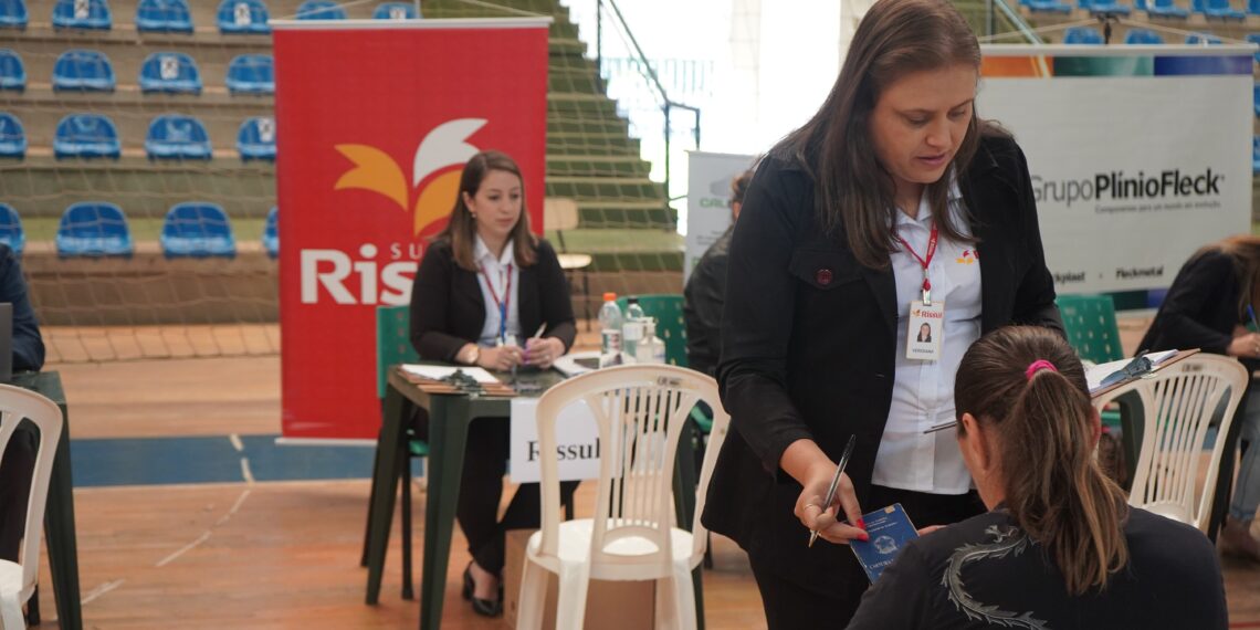 Mutirão de empregos realizou quase 900 atendimentos em Campo Bom
