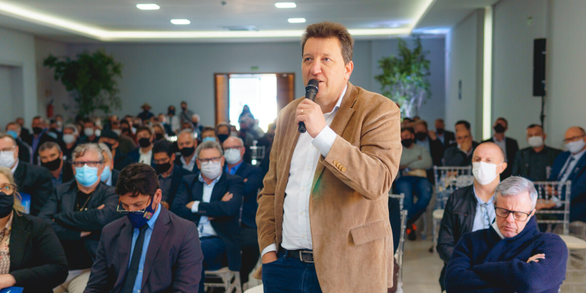 Prefeito de Campo Bom é convidado a participar de congresso no Paraná