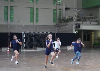 Programa Acolher de Campo Bom participa do Troféu IENH de Atletismo