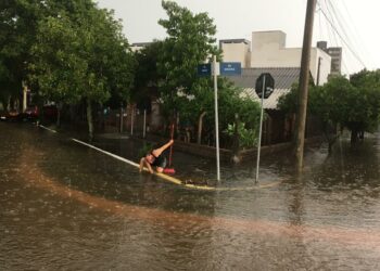Forte chuva provoca diversos pontos de alagamentos em Sapiranga