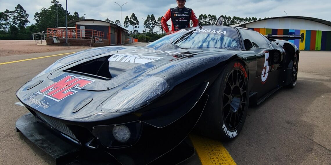 Equipe MC Tubarão, de Campo Bom, lança Ford GT40 para defender título