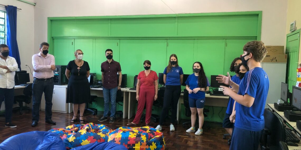 Escolas de Campo Bom são contempladas com impressoras 3D