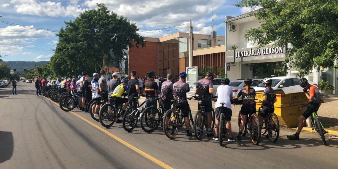 Velório de sapiranguense é acompanhado por ciclistas da cidade