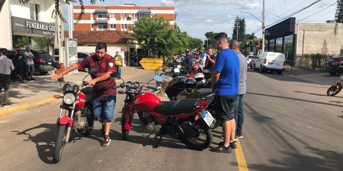 Velório de sapiranguense é acompanhado por ciclistas da cidade