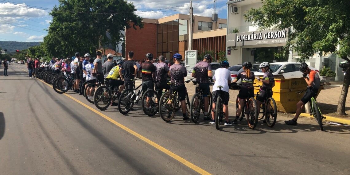 Velório de sapiranguense é acompanhado por ciclistas da cidade