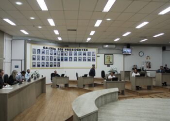 Requerimentos sobre falta de luz são aprovados em Campo Bom