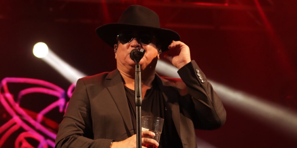 VEJA FOTOS: Leonardo emociona e encerra programação do Festejando Parobé com chave de ouro