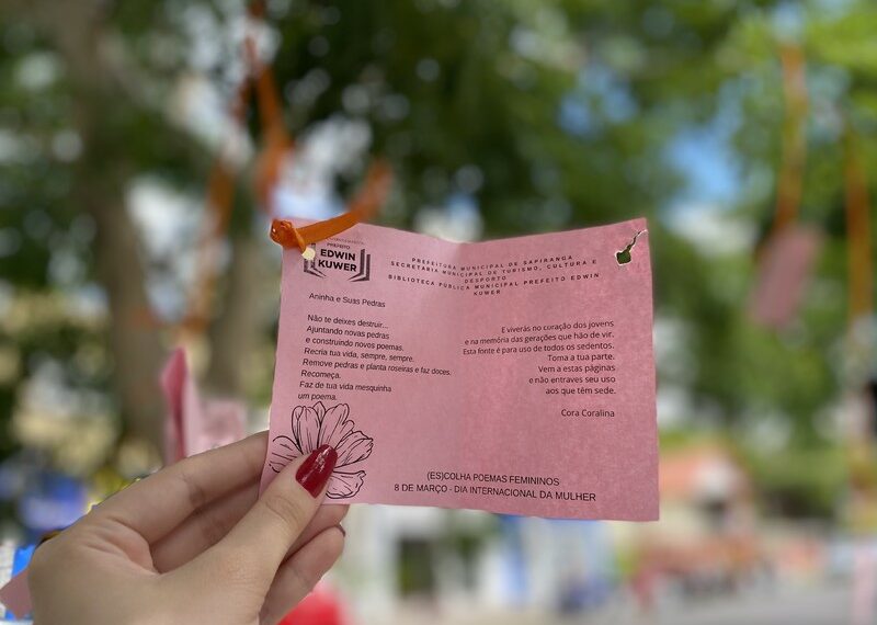Projeto (Es)colha poesia homenageia Dia Internacional da Mulher em Sapiranga