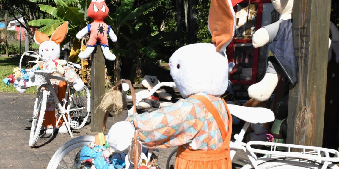 Praça do Trabalhador de Nova Hartz recebe decoração especial de Páscoa