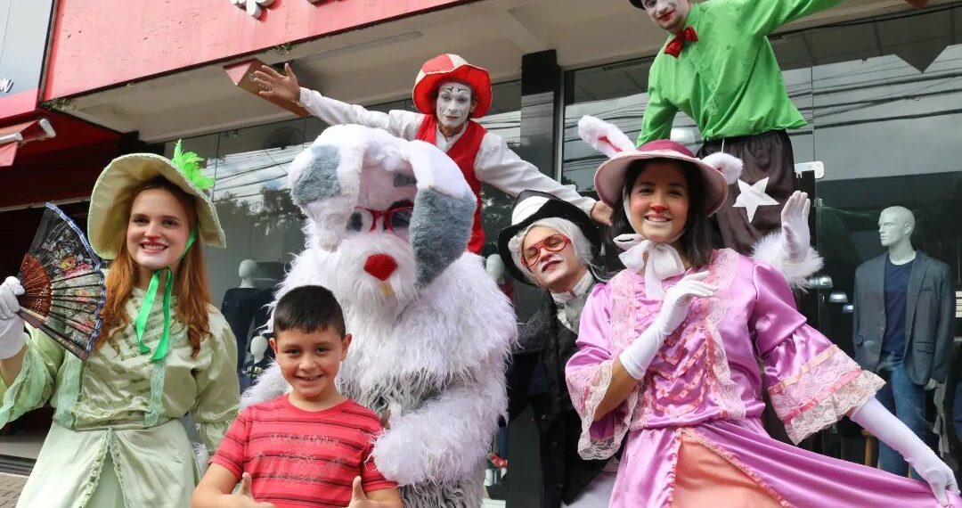 Domingo com tarde especial para as crianças na Páscoa das Rosas em Sapiranga