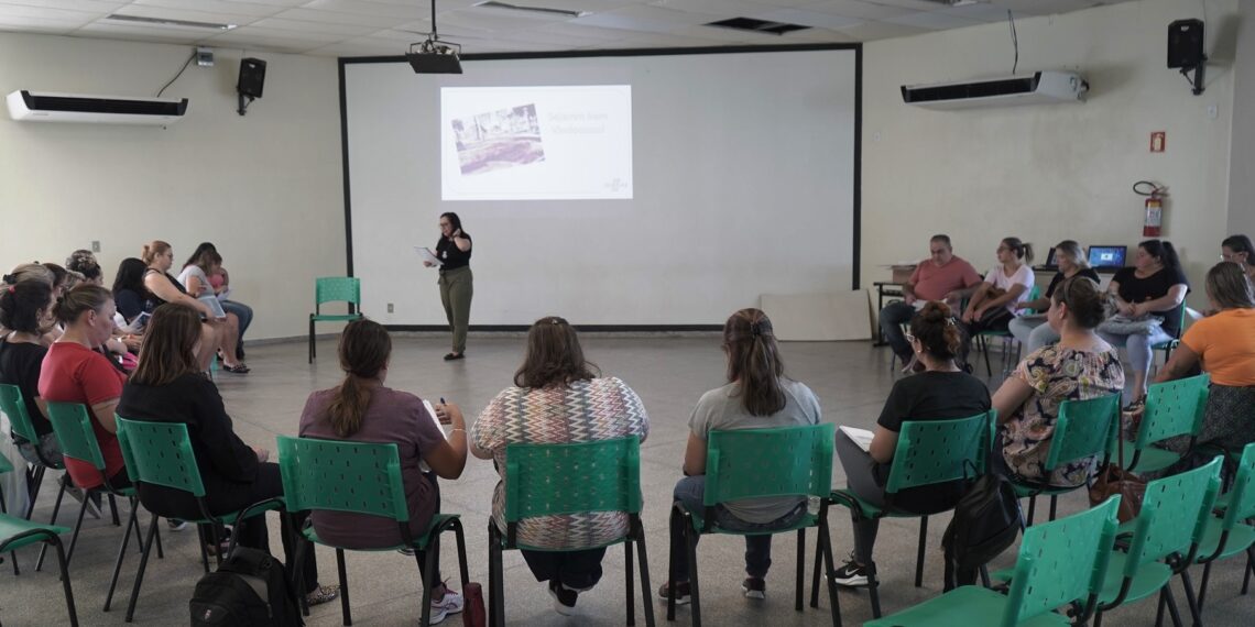 Professores de Campo Bom participam de workshop sobre empreendedorismo