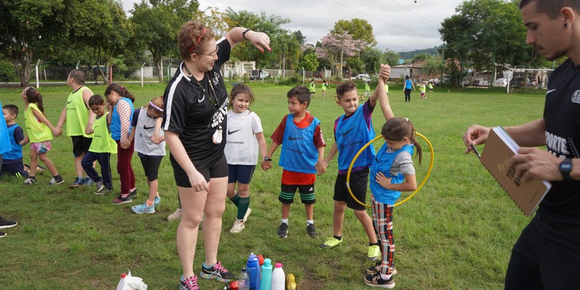 Esporte na Rua reúne cerca de 250 crianças campo-bonenses
