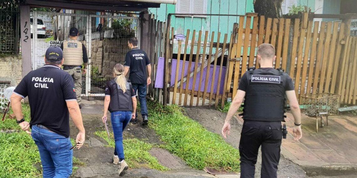 Polícia Civil cumpre mandados de busca e apreensão em Campo Bom