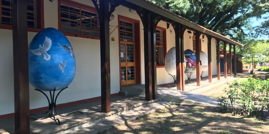 Sapiranga celebra o momento da Páscoa com decorações na cidade