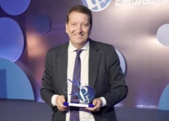 Luciano Orsi recebe o prêmio Sebrae Prefeito Empreendedor